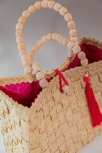 Exclusive handmade Straw Bag with natural chain holder- made in the northeast of Brazil